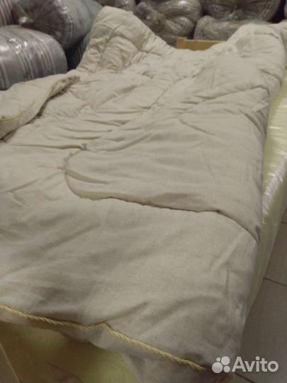 Одеяло новое ватное