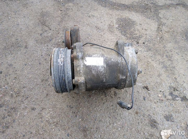 Компрессор кондиционера на Geely Otaka