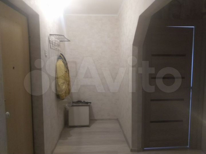 2-к. квартира, 48 м², 1/10 эт.