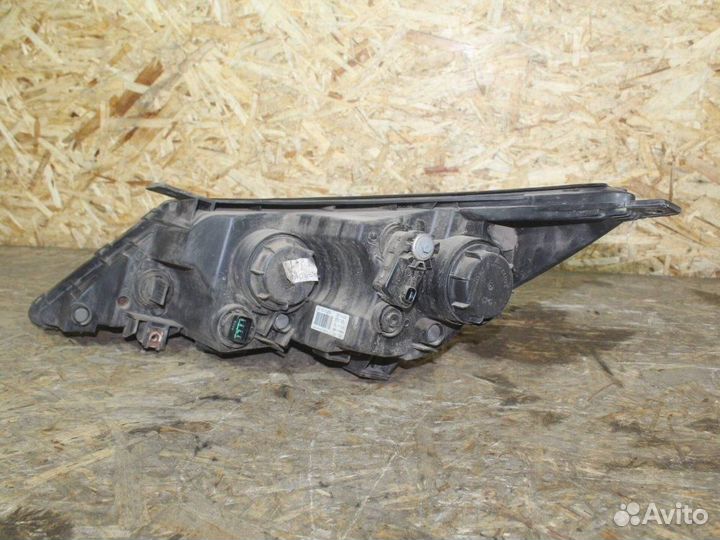 Фара правая Kia Sportage