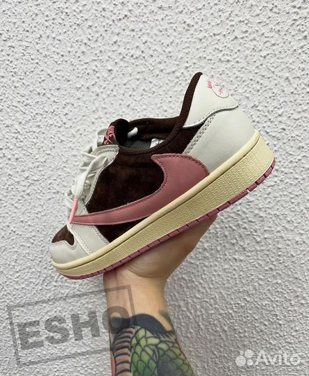 Nike Air Jordan 1 low x Travis Scott LUX