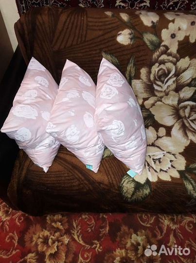 Подушки пуховые диванные детские