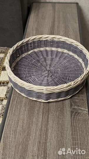 Плетёный поднос конфетница