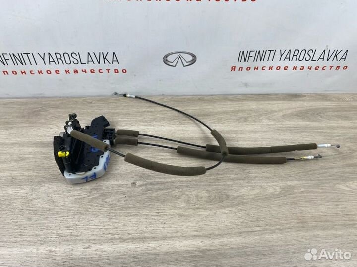 Замок двери передний левый Infiniti Qx56 Qx80 Z62