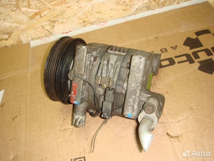 Ниссан micra II Компрессор кондиционера