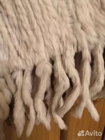 Пончо из вязаного кролика