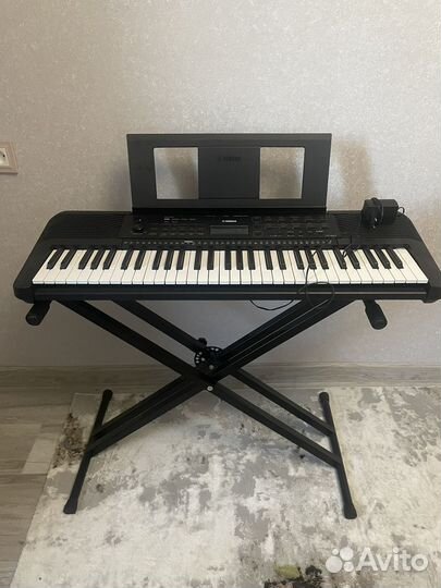 Синтезатор Yamaha PSR -E273