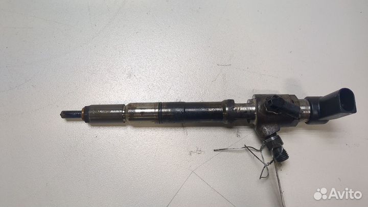 Форсунка топливная Volkswagen Golf 6, 2009