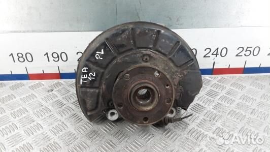 Ступица передняя левая volkswagen passat B7 (TEA12