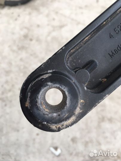 Поводок стеклоочистителя Volkswagen Phaeton (2062)