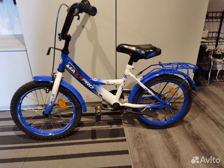 Детский велосипед 16