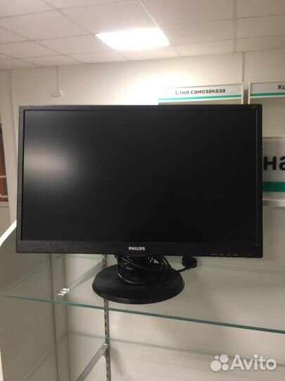 Монитор philips