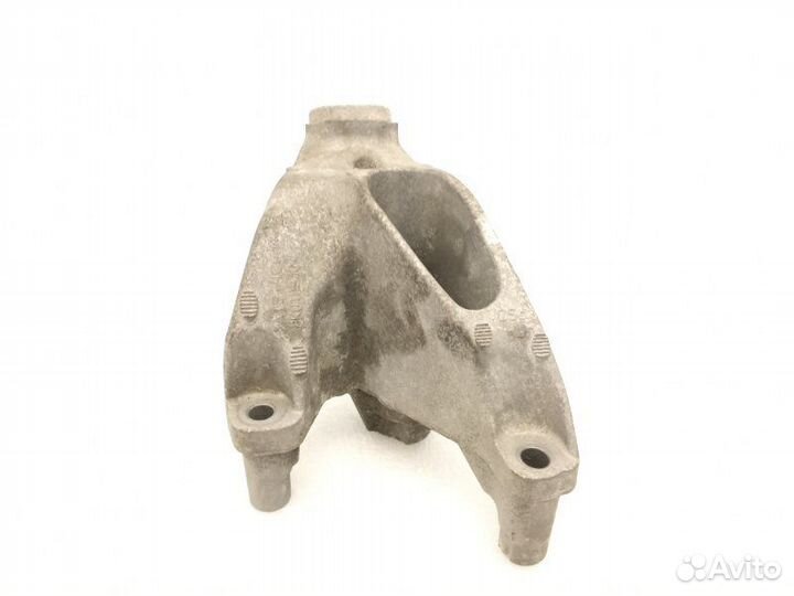 Кронштейн двигателя левый Audi A5 8T 2.0 cdnc 2010