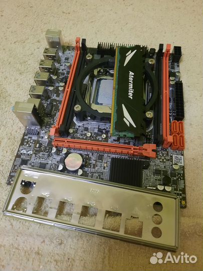 Материнская плата lga 2011