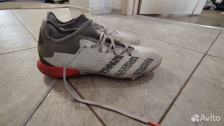 Бутсы футбольные сороконожки