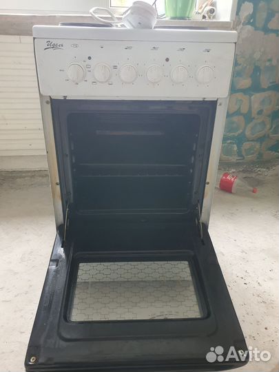 Электро плита с духовкой бу