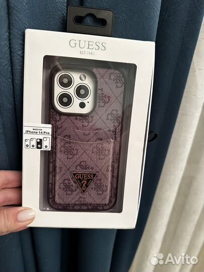 Чехол на iPhone 14 pro Guess