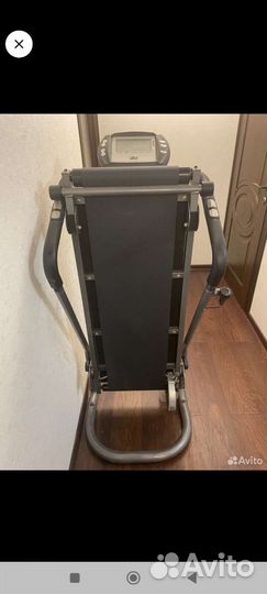 Механическая беговая дорожка в отличном состоянии