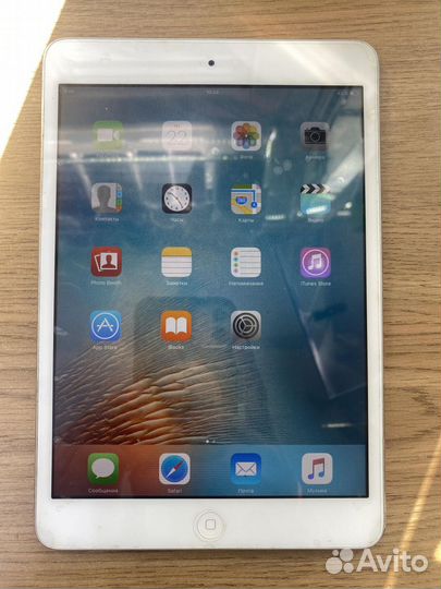 Планшет Apple iPad Mini 1 2012 16Gb