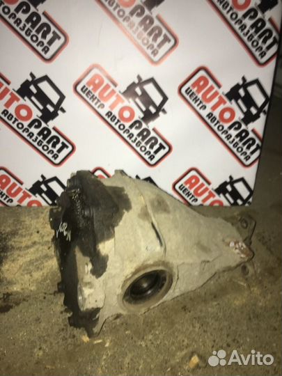 Редуктор задний Mercedes C200 W203