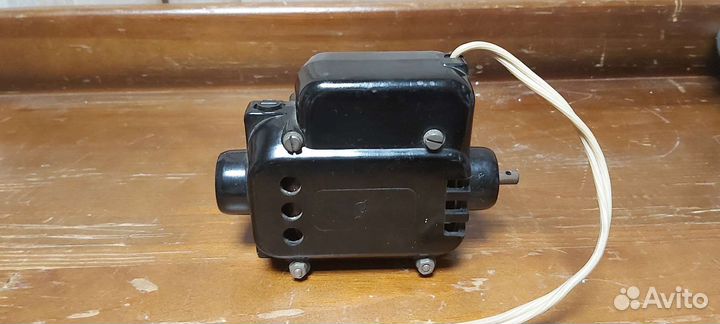 Электропривод для бытовой швейной машины