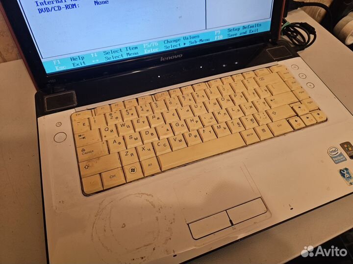 Ноутбук Lenovo IdeaPad Y550 Pentium T4200 4 GB