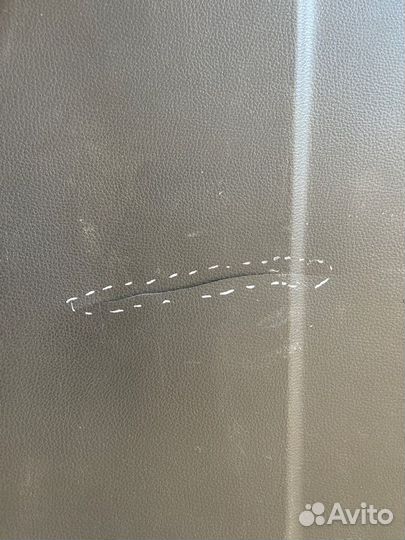 Обшивка двери багажника Mitsubishi Pajero Sport 3