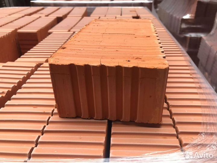 Кирпич строительный красный