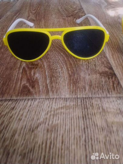 Солнцезащитные очки