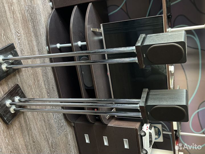 Стойка для акустической системы