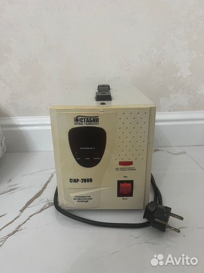 Стабилизатор напряжения бу