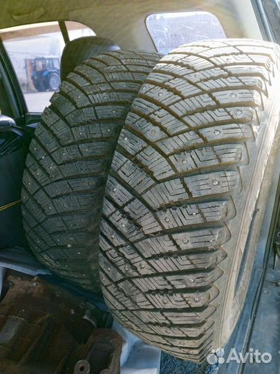 Goodyear UltraGrip Ice Arctic SUV 225/70 R16