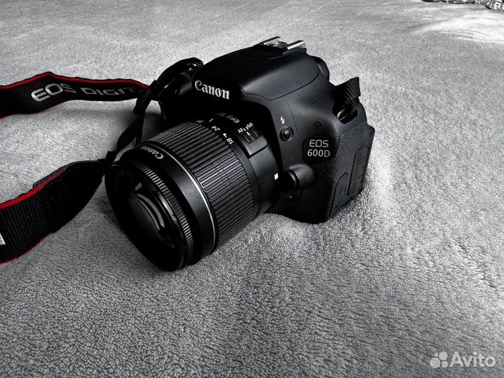 Зеркальный фотоаппарат canon 600d