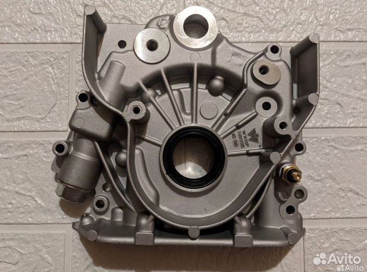 Маслянный насос Audi 100 c4 Audi 80 b4 v6 2.6 2.8