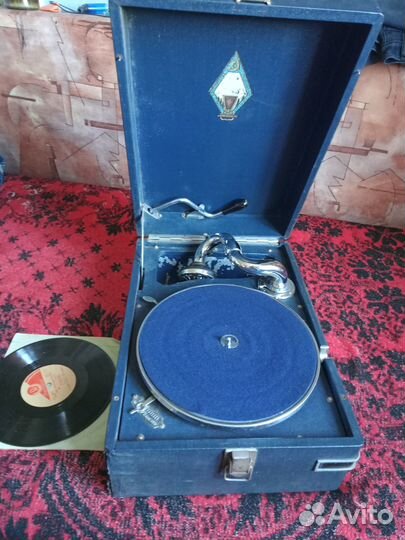 Продам патифон Молотов