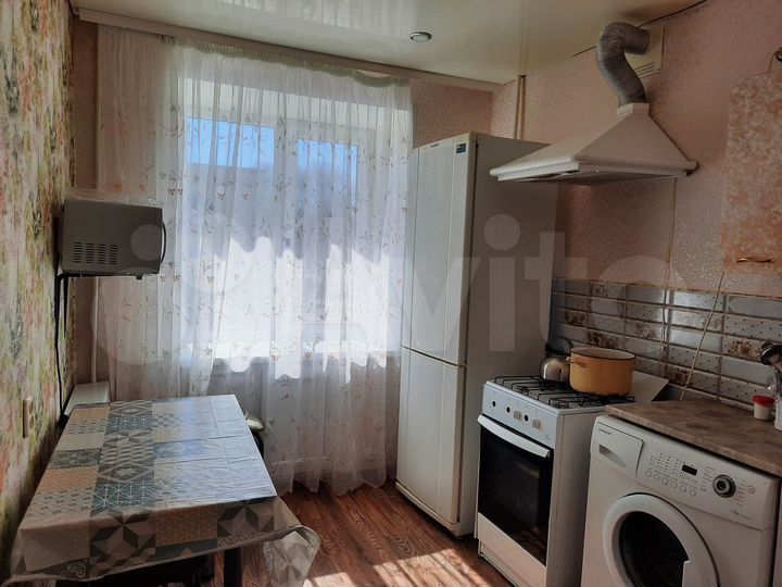 2-к. квартира, 60 м², 3/9 эт.