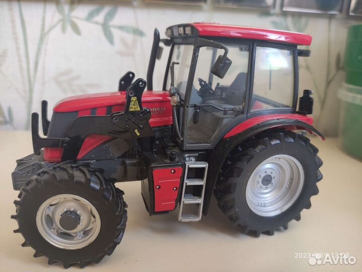 Модель Трактор К3180