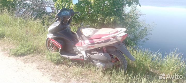 Скутер iris grace150