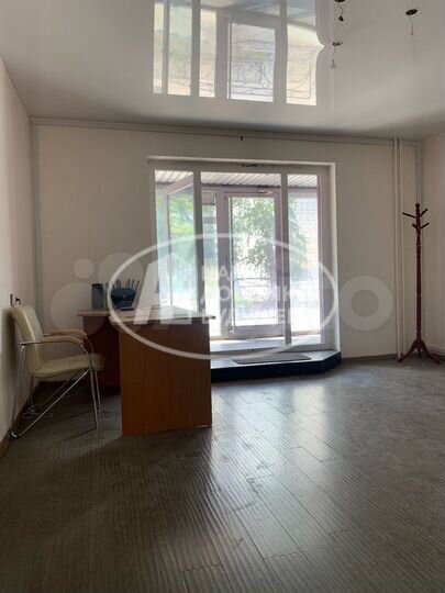 Продам офисное помещение, 107.3 м²