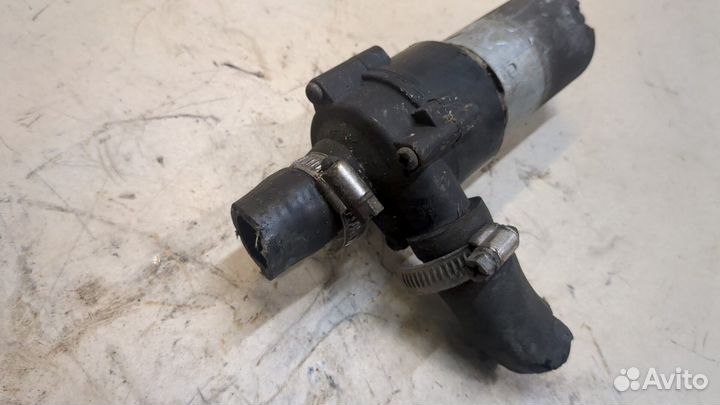 Насос водяной Mercedes ML W163