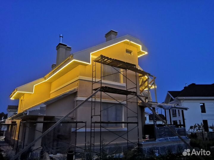 Украшения домов, подсветка зданий