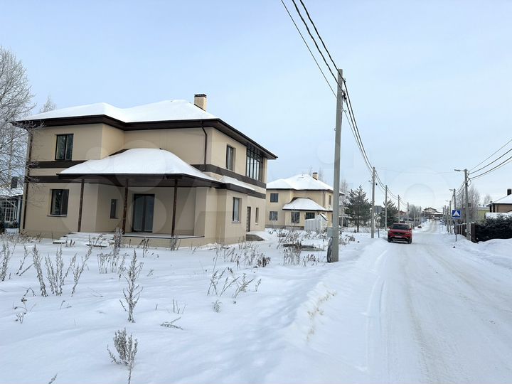 Дом 241 м² на участке 10 сот.