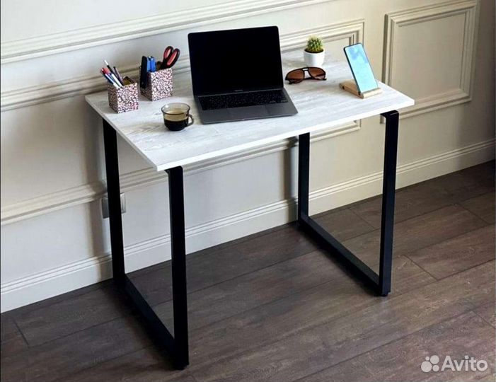 Стол (лофт ) новый