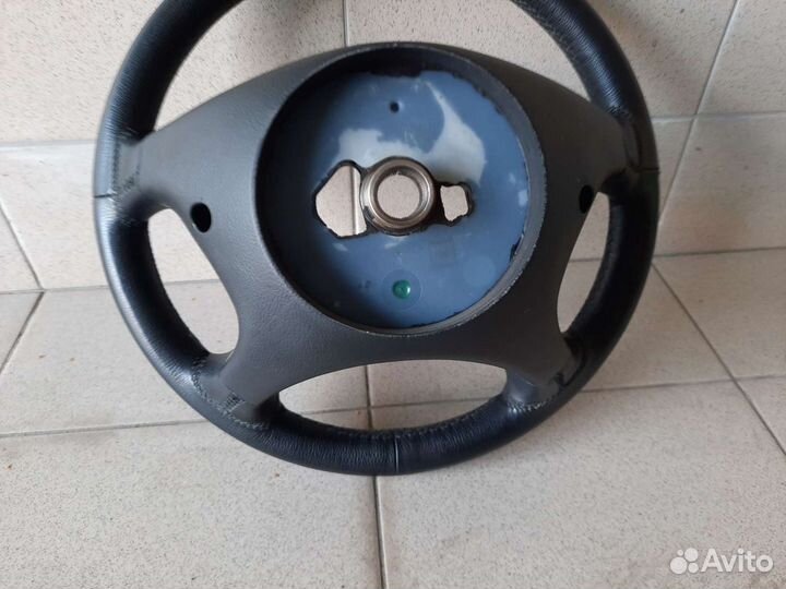 Продам руль с функцией обогрева от w463