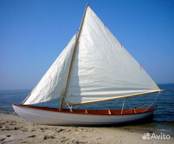 Лодка швертбот 