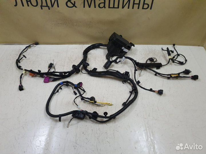 Проводка моторного отсека Geely Coolray