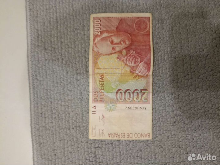 Купюра 2000 испанский песо 1992 год