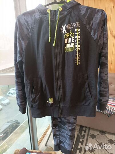 Спортивный костюм для мальчика 140 146