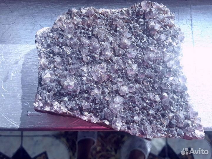 Камни аметист, астрофелит, не обработанный янтарь