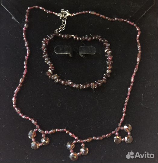 Ожерелье и браслет из натурального граната